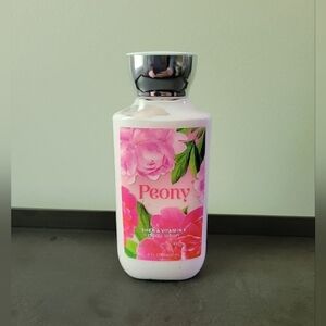 Bath and BodyWorks Peony Body Lotion 8 oz. Shea &‎ Vitamin E